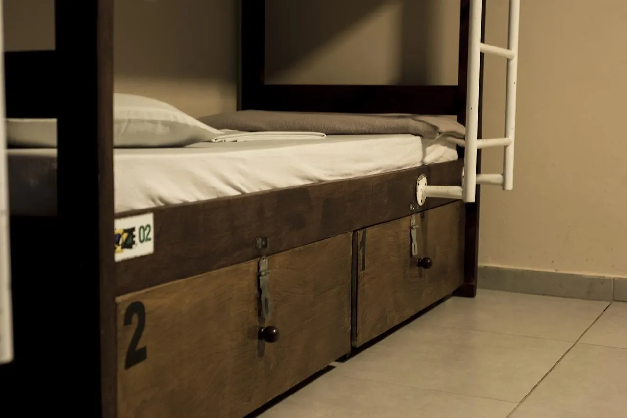 Lakehouse 24Hs Hostel Lagoa Conceicao Florianópolis Brasil