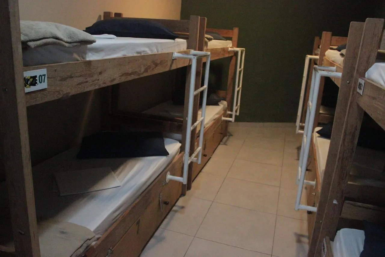 Lakehouse 24Hs Hostel Lagoa Conceicao Florianópolis Brasil