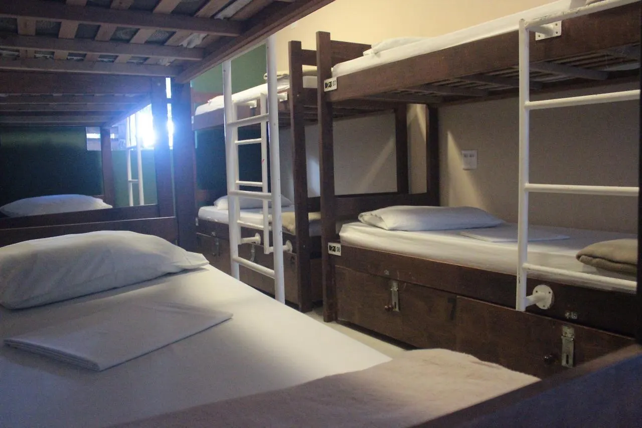 Lakehouse 24Hs Hostel Lagoa Conceicao Florianópolis Brasil