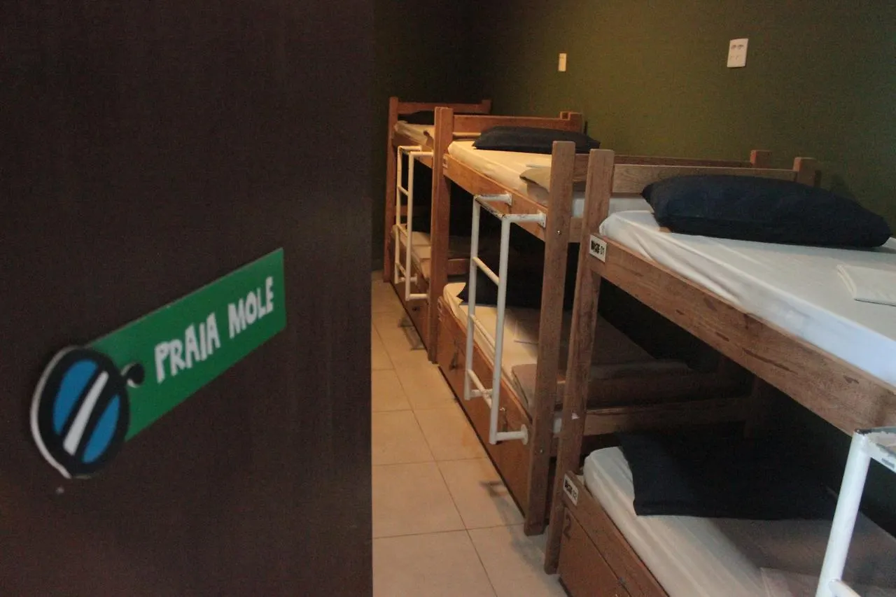 Lakehouse 24Hs Hostel Lagoa Conceicao Florianópolis Brasil